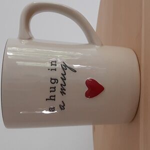 A HUG IN A MUG Cup Mug 14 oz Embossed Black Text Raised Red Heart Demdaco
